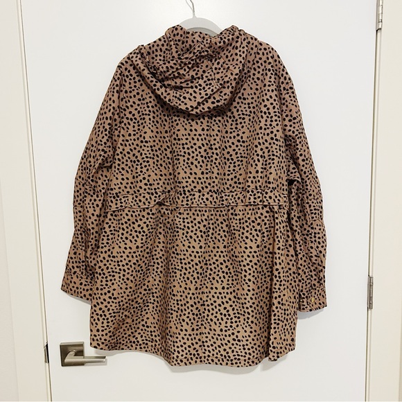 NWT J. Crew Perfect Rain Jacket in Leopard Dot Print - Picture 4 of 4